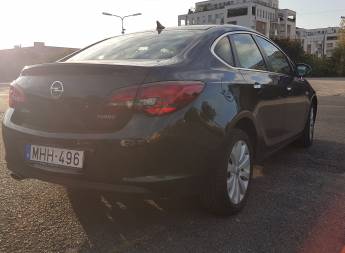 OPEL Astra 1.4 T Cosmo OPEL Astra 1.4 T Cosmo