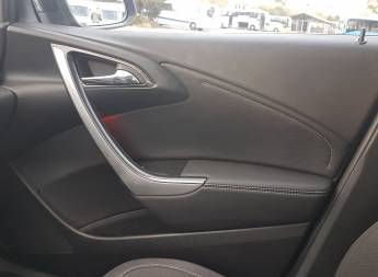 OPEL Astra 1.4 T Cosmo OPEL Astra 1.4 T Cosmo