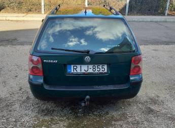 VOLKSWAGEN Passat  1.6 Comfortline