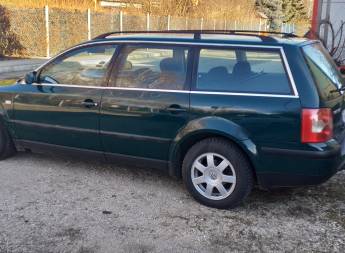 VOLKSWAGEN Passat  1.6 Comfortline